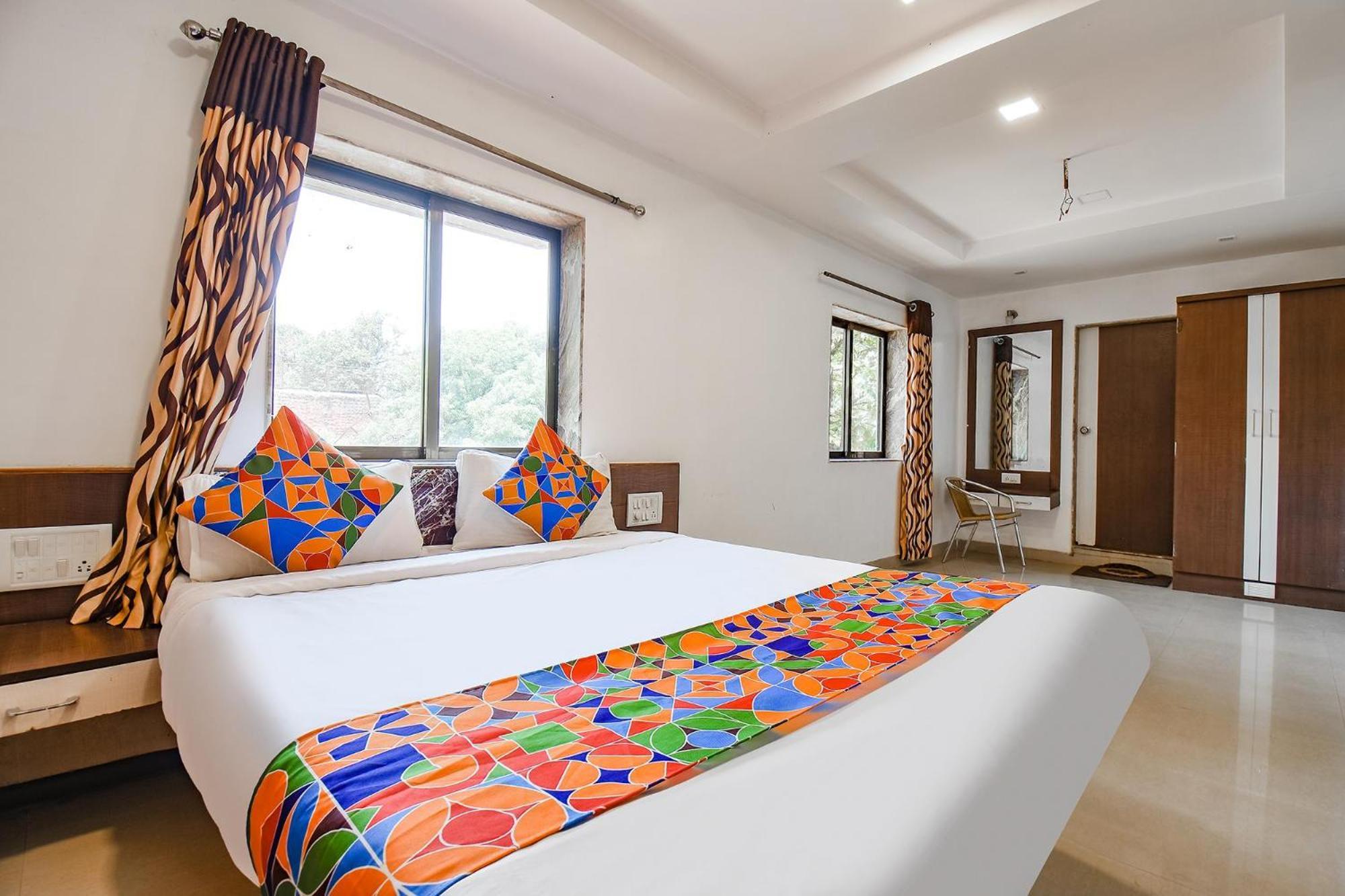 Fabhotel Bright Holidays Mahābaleshwar Zewnętrze zdjęcie